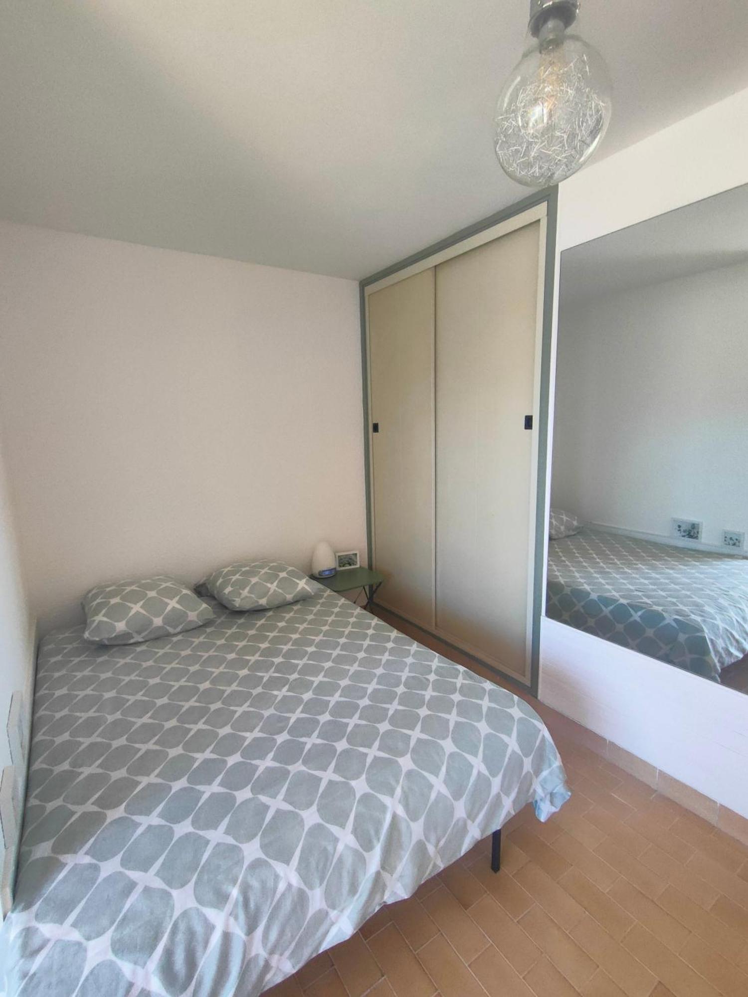 Gruissan, Studio Cabine, Au Calme Vue Degagee Sur Marina Ngoại thất bức ảnh